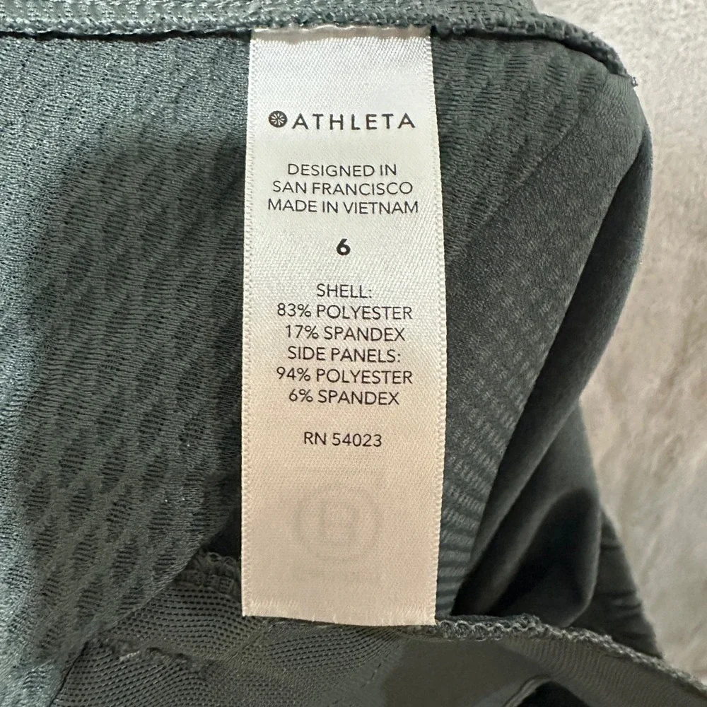 Athleta Quest Jogger Pants Womens 6 Green Hiking Athletic Mesh Panels RN 54023 - Picture 4 of 7